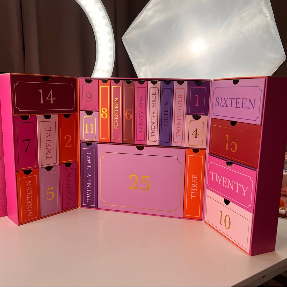 Ipsy Advent Calendar 2025